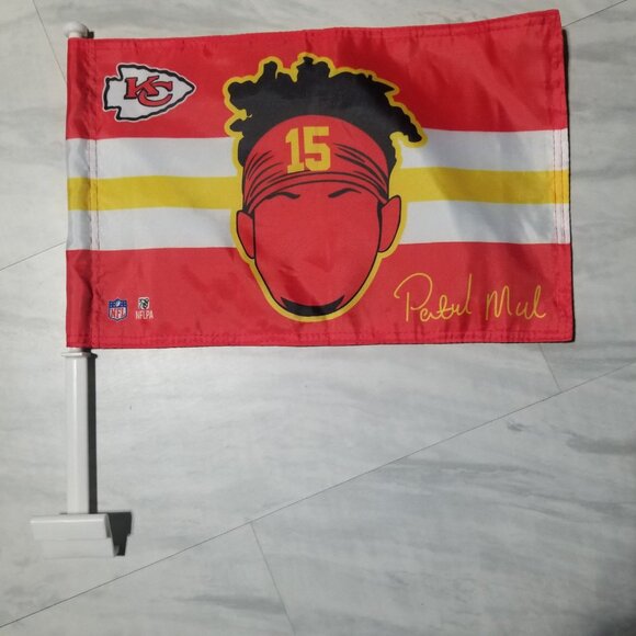 2 KANSAS CITY CHIEFS DOUBLE SIDED CAR FLAGS (SET OF 2) - Picture 4 of 10